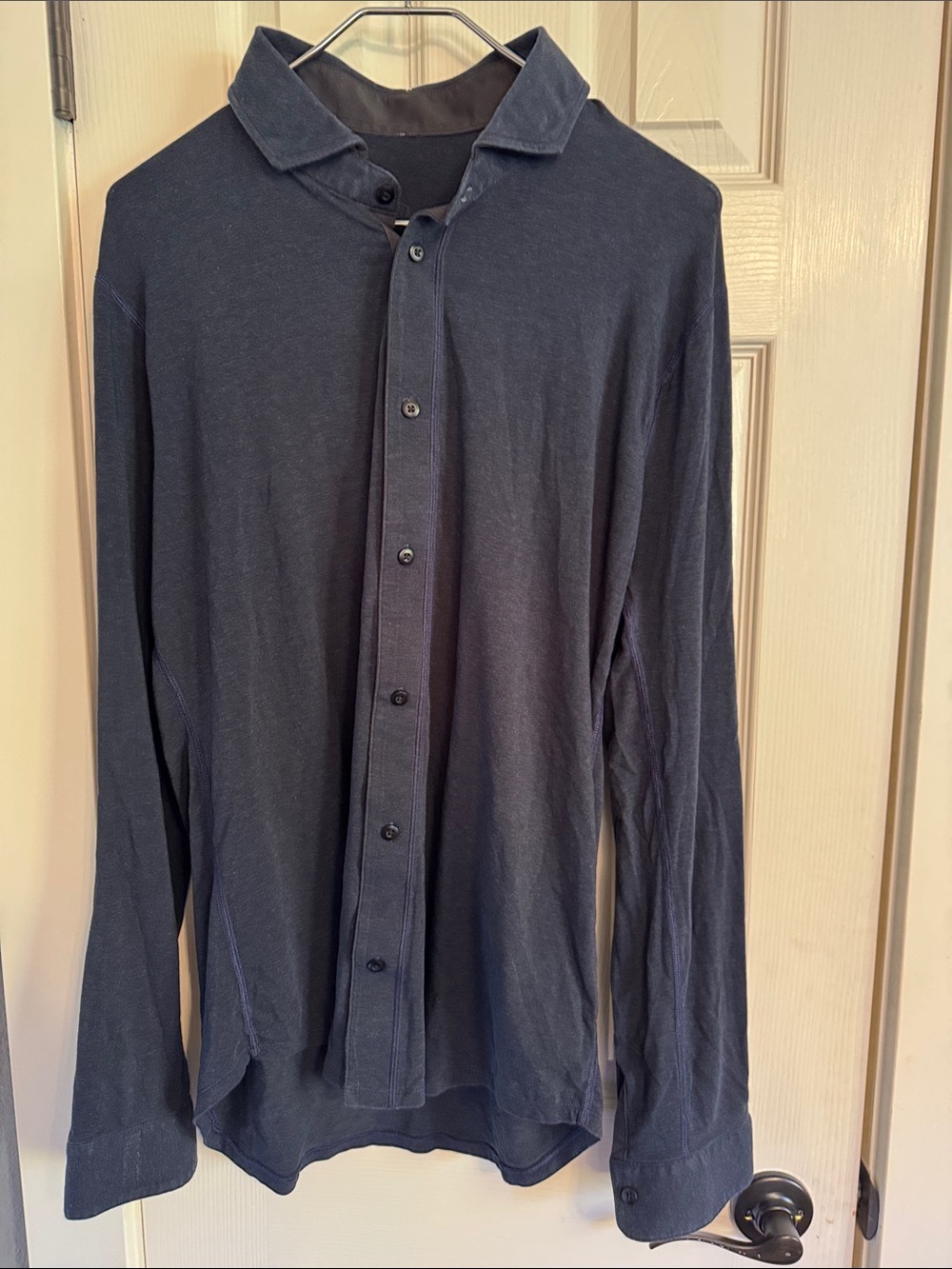 Lululemon long sleeve button up casual shirt in size men’s large.